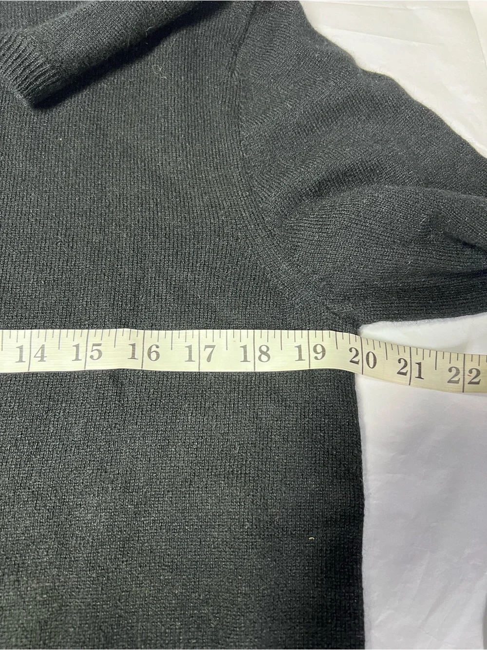 Everlane The Cashmere Crew Black Sweater 100% Cashmere Men’s Size S NWT